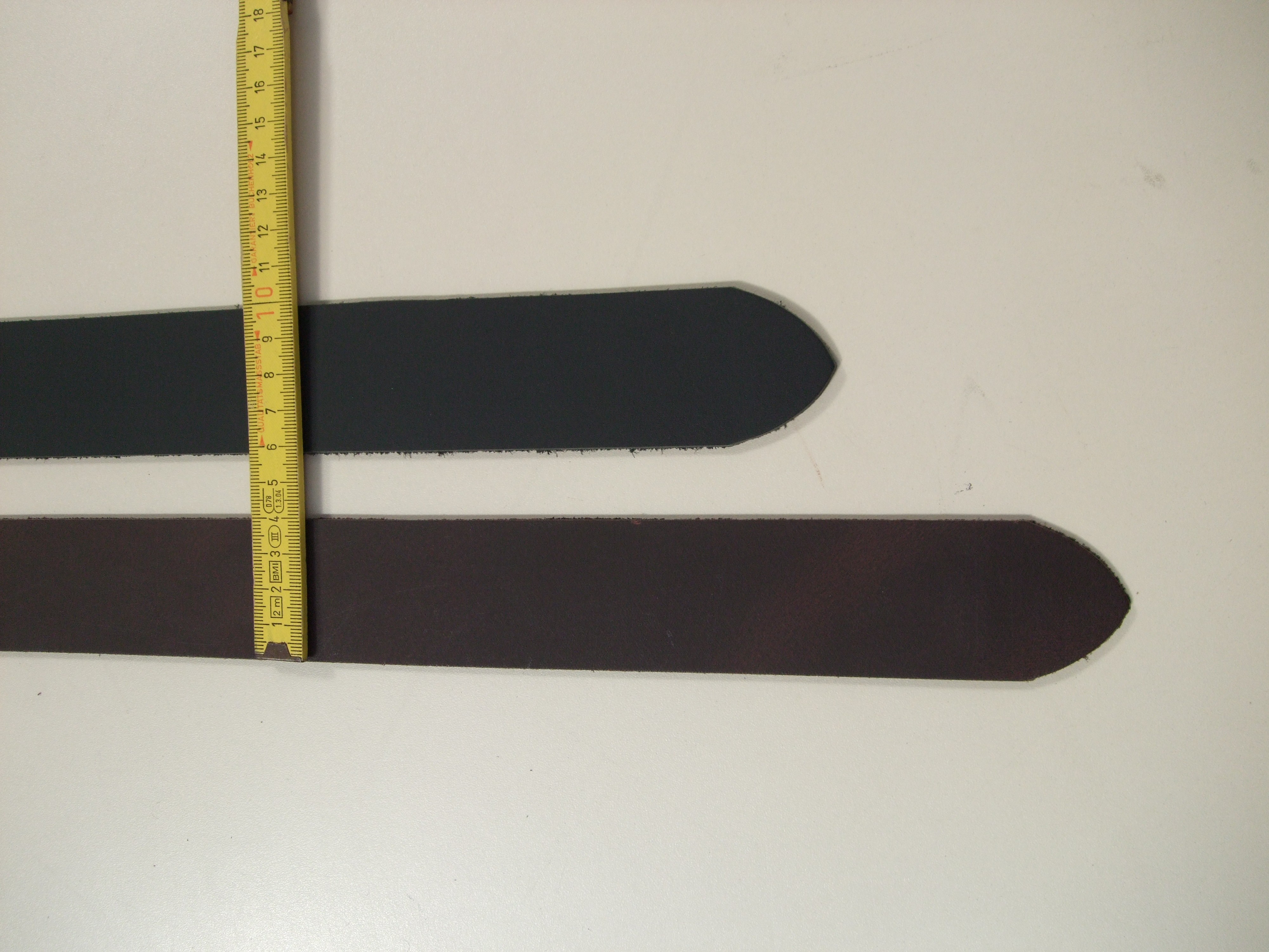 Spaltgürtelstreifen 4,0 cm. Schwarz und dunkelbraun. 1G40
