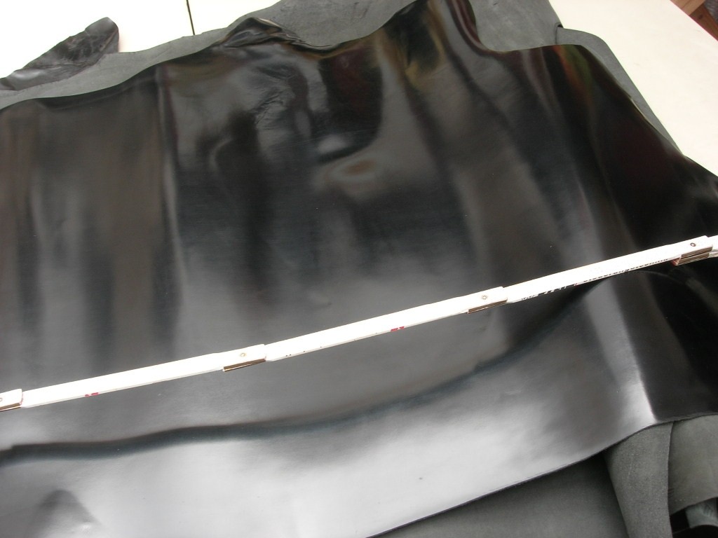 Kalbbox glänzend schwarz standig 1,0mm (O2015KL) 