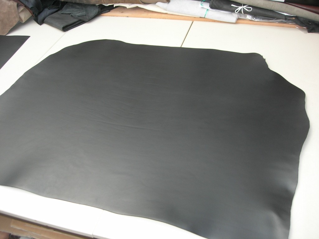 Rinderhals schwarz (D) 3,0-3,3mm (SK216150S) Zur Zeit ausverkauft