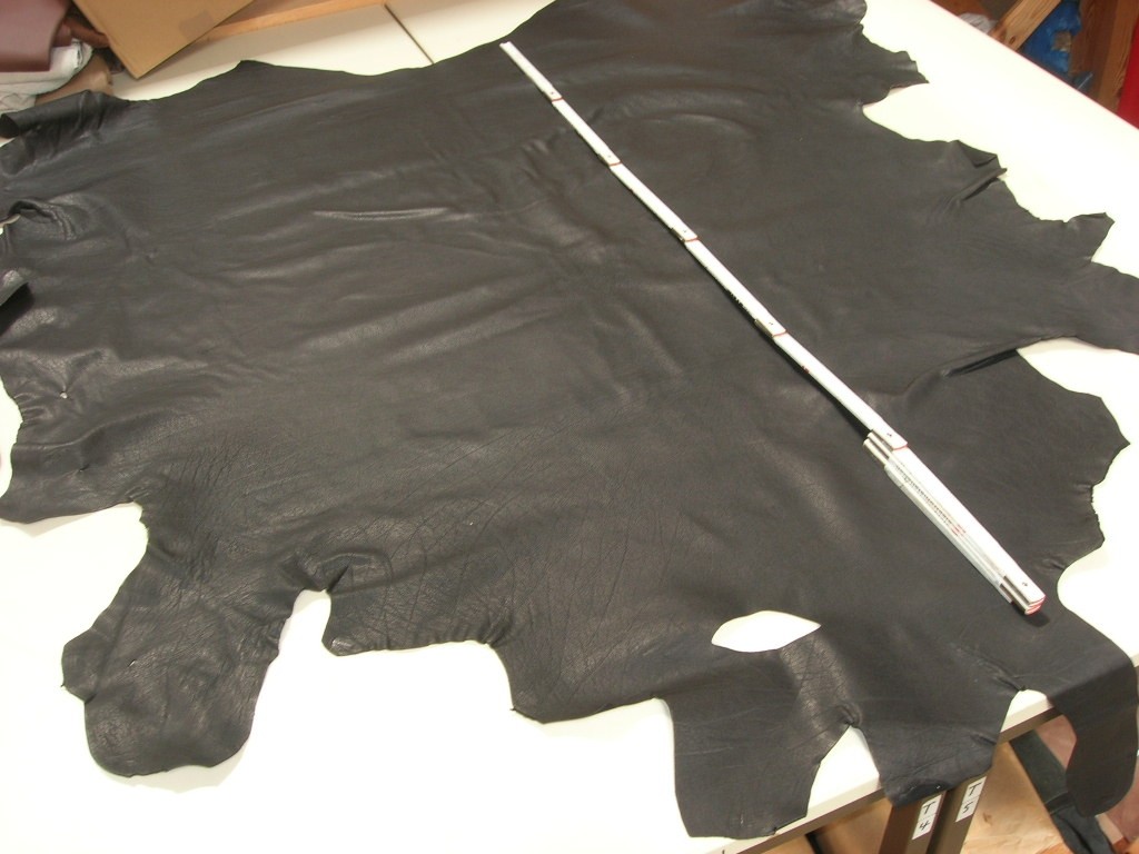 Wasserbüffelkälber schwarz ungeschliffen 1,3 mm mittelfest (T1517WABÜ)
